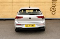 Volkswagen Golf LIFE TSI 6
