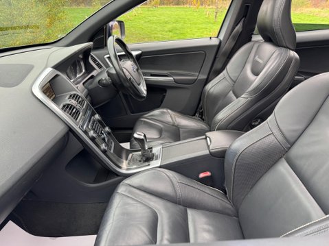Volvo XC60 2.0 D4 R-Design Euro 6 (s/s) 5dr 43