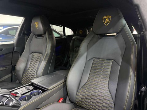 Lamborghini Urus 4.0 V8 BiTurbo SUV 5dr Petrol Auto 4WD Euro 6 (650 ps) 6
