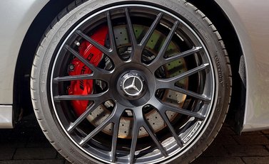 Mercedes-Benz C63 S Estate 18