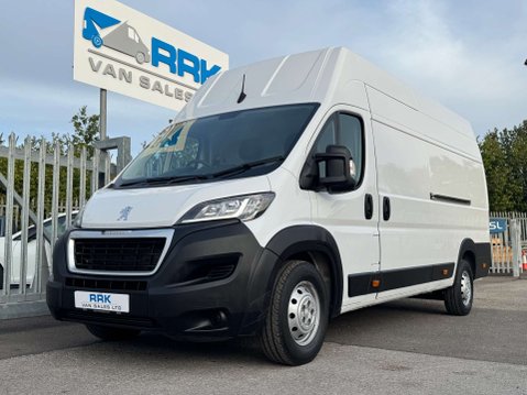 Peugeot Boxer 2.2 BlueHDi 435 Professional Premium + Panel Van 5dr Diesel Manual L4 H3 Eu 30