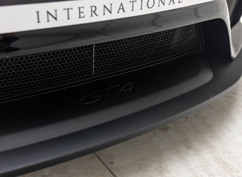 Porsche Cayman GT4 (718) 38
