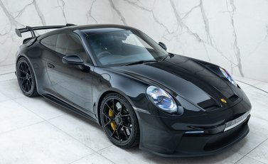 Porsche 911 GT3 (992) 11