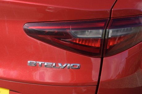 Alfa Romeo Stelvio V6 BITURBO QUADRIFOGLIO 30