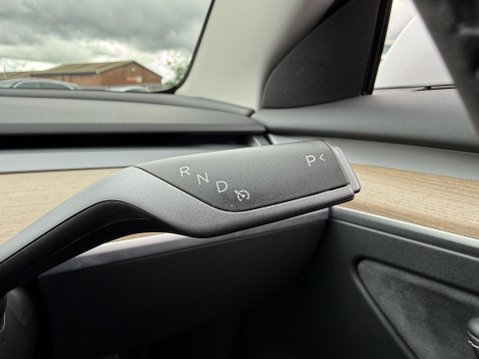 Tesla Model 3 Saloon 4dr Electric Auto RWD (241 bhp) 33