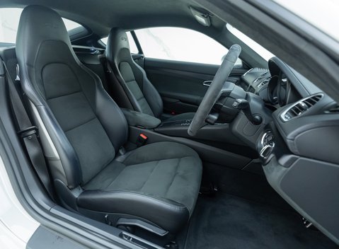 Porsche 718 Cayman GTS 4.0 11