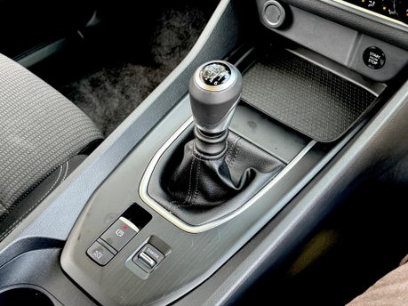 Nissan Qashqai DIG-T ACENTA PREMIUM 15