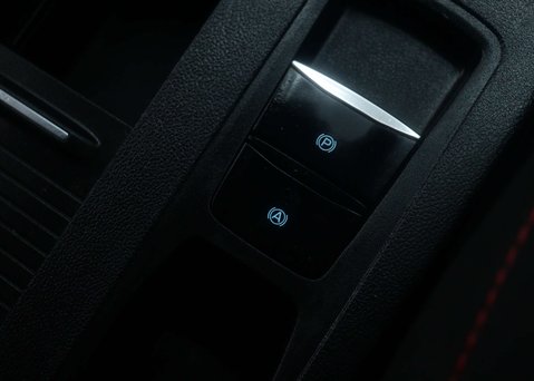 Ford Focus 1.0 Focus ST-Line MHEV Auto 5dr 33