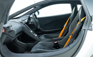 McLaren 675LT 13