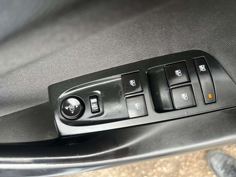 Vauxhall Astra 1.4 Astra SRI 5dr 39