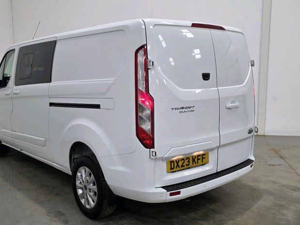 Ford Transit Custom TTRANSIT CUSTOM 320 L2 DIESEL FWD 2.0 Eco Blue 130ps Low Roof D/Cab Limited 12
