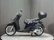 Piaggio Liberty 2021 1 OWNER ONLY 1200 MILES TOP BOX 125CC SCOOTER BIKE 6