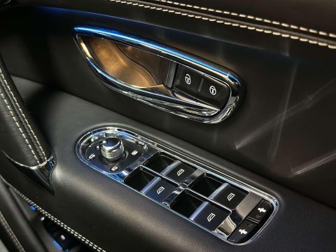 Bentley Bentayga 4.0d V8 SUV 5dr Diesel Auto 4WD Euro 6 (s/s) (435 ps) 55