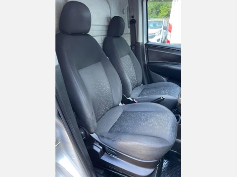 Vauxhall Combo 1.3 CDTi 2000 16v Sportive Panel Van 3dr Diesel Manual FWD L1 H1 (133 g/km, 28