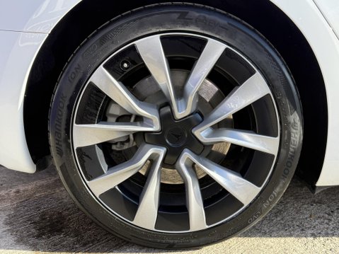 Tesla Model 3 Saloon 4dr Electric Auto RWD (208 ps) 15