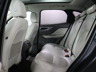 Jaguar F-Pace PORTFOLIO AWD 42