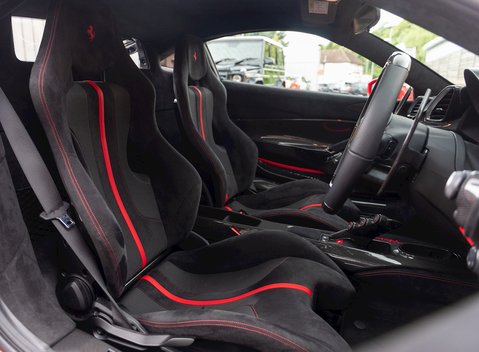 Ferrari 488 Pista 12