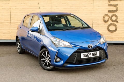 Toyota Yaris VVT-I ICON TECH 1