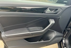 Volkswagen T-Roc R-LINE 2.0 TSI 4MOTION DSG AUTOMATIC 30