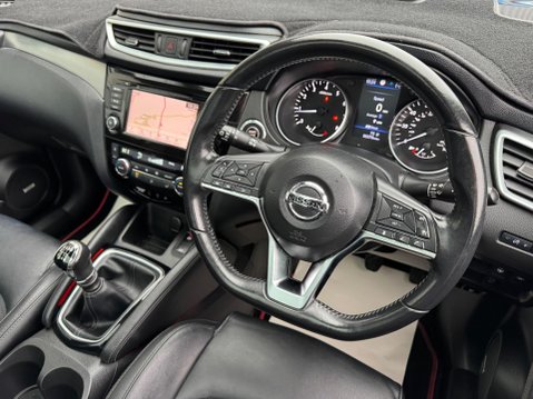 Nissan Qashqai 1.3 DIG-T Tekna Euro 6 (s/s) 5dr 2