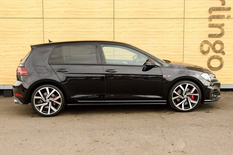 Volkswagen Golf GTI PERFORMANCE TSI DSG 14