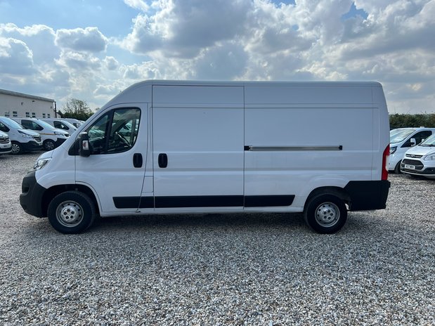 Vauxhall Movano LWB L3H2 (SOLD) Medium Roof F3500 Edition T D S/S EURO 6 NO VAT 1
