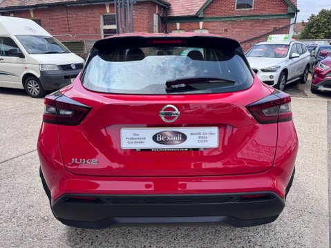 Nissan Juke DIG-T ACENTA 9