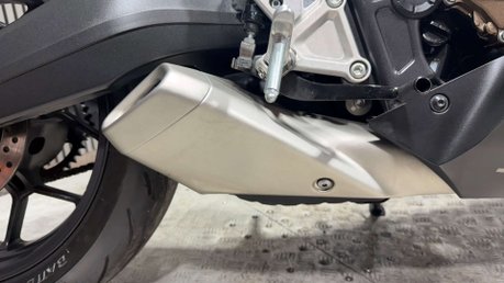 Honda CBR 2020 ONLY 790 MILES LONG MOT SERVICED SPORTS BIKE 650CC 28