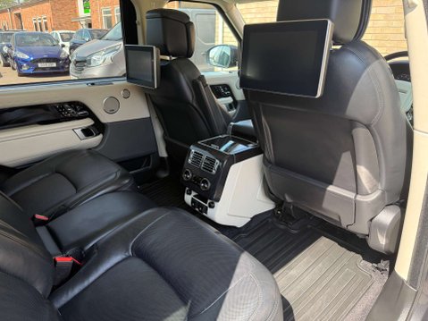 Land Rover Range Rover 4.4 Range Rover Autobiography SDV8 Auto 4WD 5dr 63
