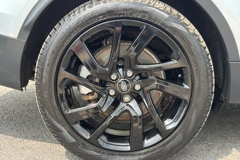 Land Rover Discovery D300 SE MHEV Auto 4WD Euro 6 SUV (300ps) 31