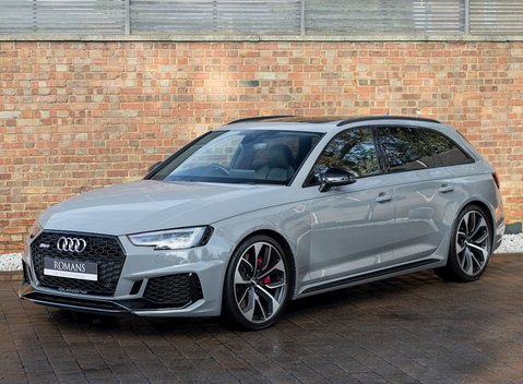 Audi RS4 Avant 6