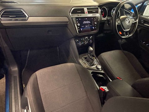 Volkswagen Tiguan 2.0 Tiguan Allspace SE Nav TDI 4Motion Semi-Auto 4WD 5dr 49