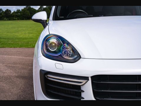 Porsche Cayenne 4