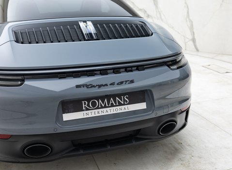 Porsche 911 Targa 4 GTS (992) 42