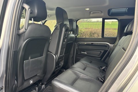 Land Rover Defender 110 D300 Hard Top HSE with Rear Seat Conversion - Black Pack 14