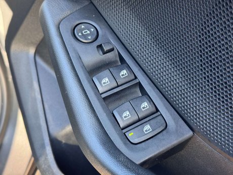 BMW 1 Series 1.5 116D Sport Auto 5dr 31