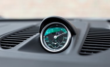 Porsche 911 (991) 50th Anniversary Edition 17