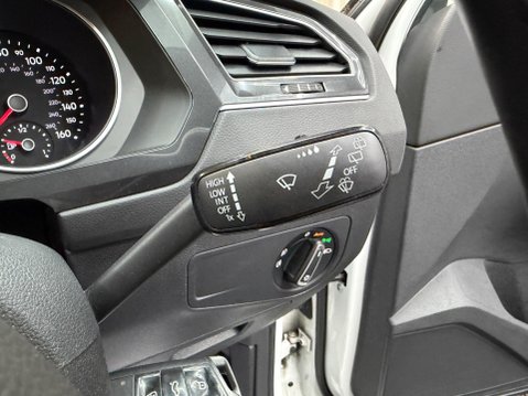 Volkswagen Tiguan 2.0 TDI SE Navigation 4Motion Euro 6 (s/s) 5dr 68