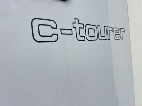 Cathargo Chic E-line 164 XL 2 Berth 4 Seat Belt Motorhome LEFT HAND DRIVE 10