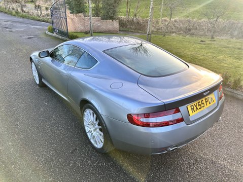 Aston Martin DB9 V12 10