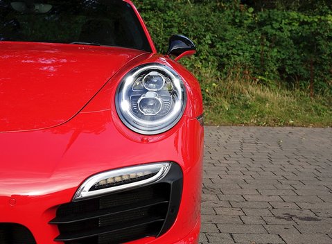 Porsche 911 (991) Turbo S GB Edition 19