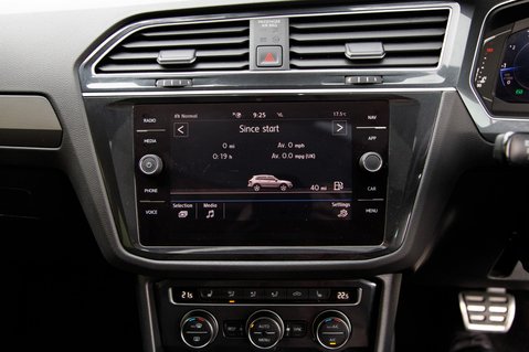 Volkswagen Tiguan SEL TSI 4MOTION DSG 22