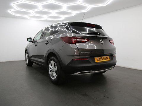 Vauxhall Grandland X 1.2 Turbo Design Line Euro 6 (s/s) 5dr 7