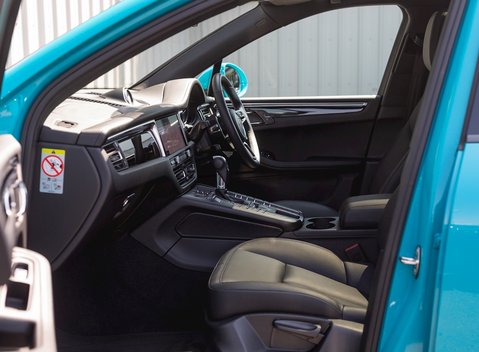 Porsche Macan S 17