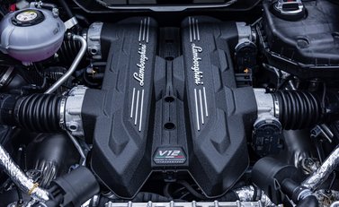 Lamborghini Revuelto 61