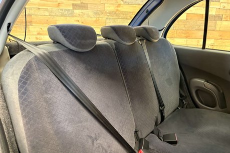 Nissan MICRA 1.2 16v SE Hatchback 5dr Petrol Automatic (161 g/km, 79 bhp) 24