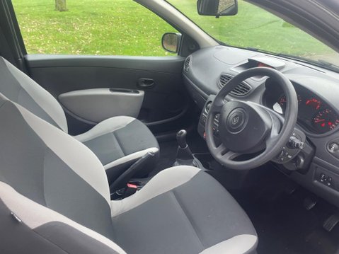 Renault Clio 1.2 Bizu Euro 5 3dr 19