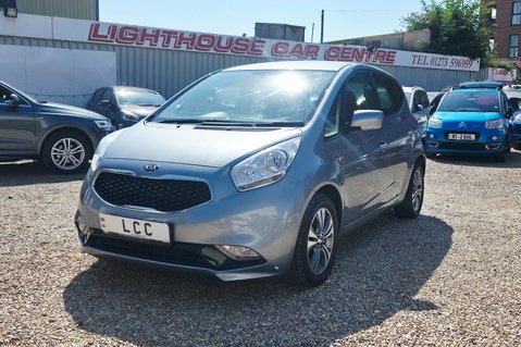 Kia Venga 3.. AUTOMATIC.. 1 PREVIOUS KEEPER.. 7 MAIN DEALER SERVICES.. STUNNING 3