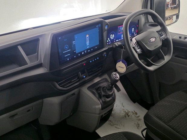 Ford Transit Custom 320 TREND L2H1 DCIV ECOBLUE 13