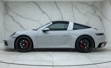 Porsche 911 Targa 4S (992) 5